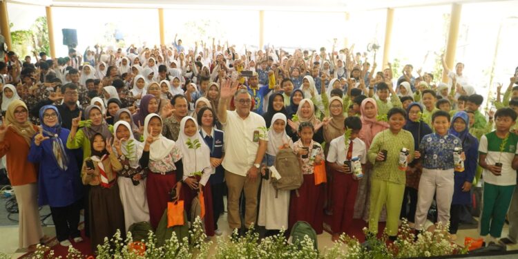 Peringati Hari Menanam Pohon Nasional, BSILHK  Edukasi Ratusan Siswa SD Kota Bogor