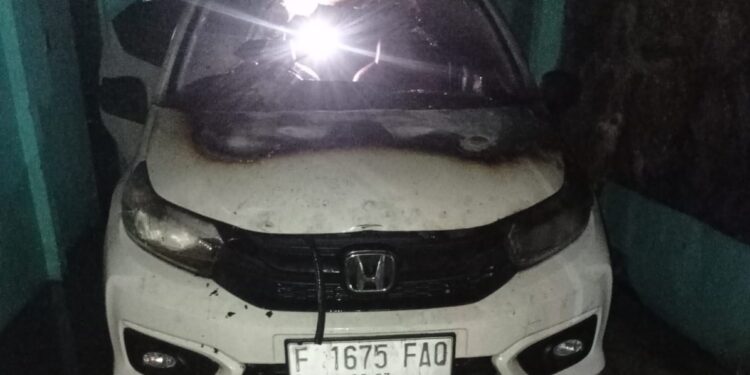 Heboh! Mobil Brio di Bogor Tiba-tiba Terbakar saat Parkir di Garasi, Pemilik Rugi Ratusan Juta