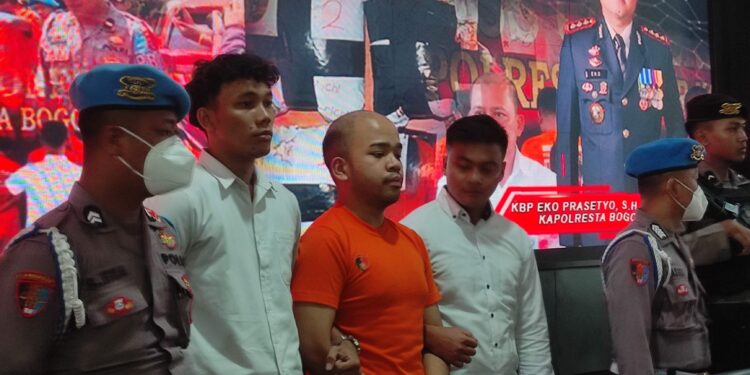 Tampang Tersangka Pembunuhan Satpam di Bogor