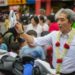 Dedie A Rachim Borong Sandal Traktir Para Bocil, Momen Pembukaan Bazaar Rakyat Bogor Street Festival Cap Go Meh 2025