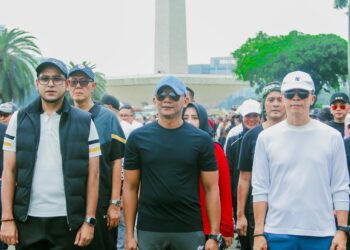Dedie-Jenal Ikuti Latihan Baris Berbaris Jelang Pelantikan Kepala Daerah di Monas Jakarta