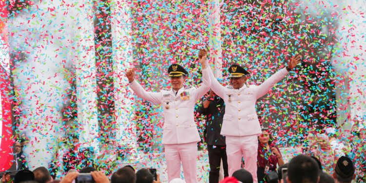 Cetak Sejarah Baru, Dedie Rachim dan Jenal Mutaqin Resmi Bertugas