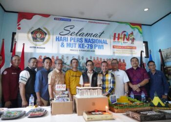 Kompak! Pimpinan dan Anggota DPRD Kota Bogor Rayakan HPN 2025 dan HUT ke-79 PWI