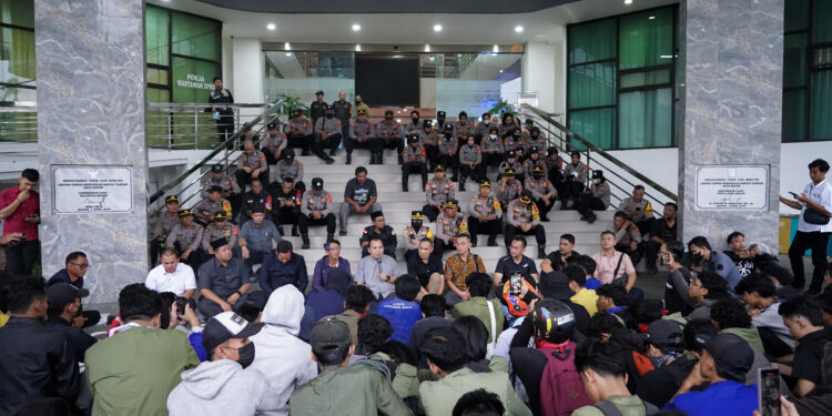 Terima Aksi Demonstrasi Mahasiswa DPRD Kota Bogor Perjuangkan Aspirasi