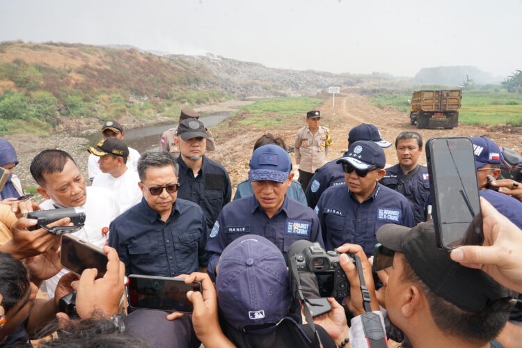 Sidak TPA Jatiwaringin Tanggerang, Hanif Faisol Tegaskan Akan Tindak Sesuai Proses Hukum