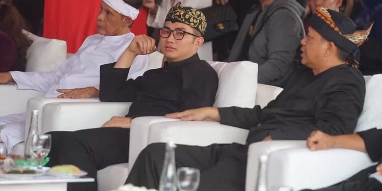 Ketua DPRD Sastra Winara Apresiasi Helaran Kabogorfest 2025