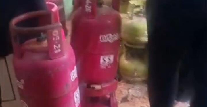 Polisi Gerebek Rumah Pengoplosan Gas di Cimanggu Bogor, Dua Pelaku Diamankan saat Beraksi