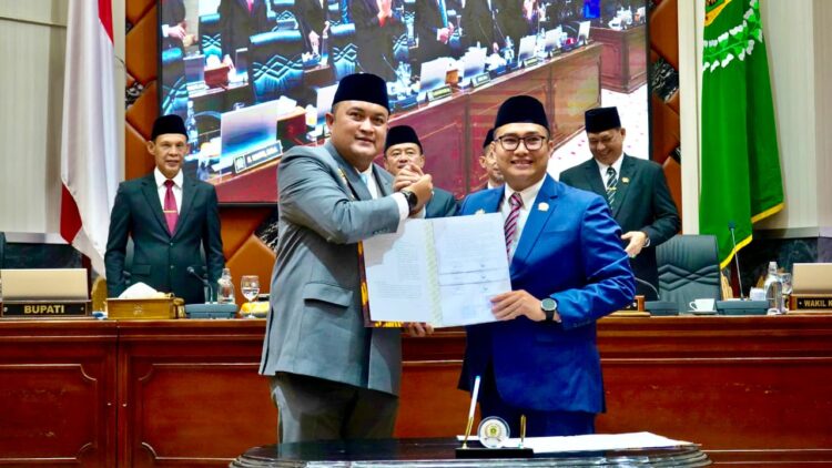 Sidang Paripurna DPRD Kabupaten Bogor Bahas Lima Raperda, Sastra Winara: 3 Usulan DPRD