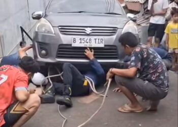 Diduga Meleng, Mobil Terperosok saat Putar Balik di Baranangsiang Bogor