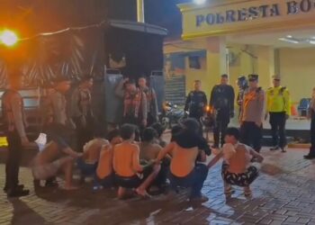 Warga Gagalkan Aksi Tawuran di Kayumanis Bogor, Belasan Remaja dan Sajam Diamankan