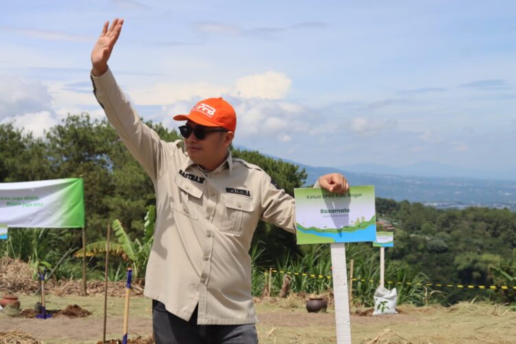 Sastra Winara Dorong Gerakan Tanam Pohon Massal di Kabupaten Bogor, Ini Tujuannya