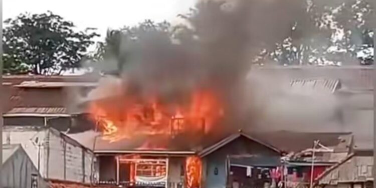 Kebakaran Hebat Hanguskan Rumah di BBR Cipaku, 2 Orang Terluka hingga Dilarikan ke Rumah Sakit