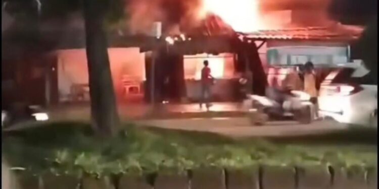 Dua Orang Terluka Akibat Kebakaran Rumah Makan Chinese Food di Bogor, Gas Bocor Diduga jadi Penyebabnya