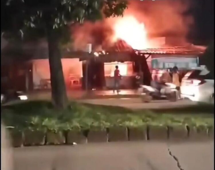 Dua Orang Terluka Akibat Kebakaran Rumah Makan Chinese Food di Bogor, Gas Bocor Diduga jadi Penyebabnya