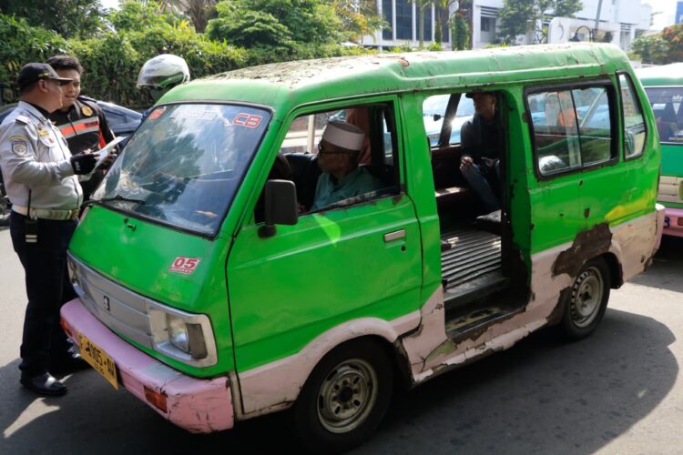 Catat! Dua Kali Melanggar, Angkot di Kota Bogor Bakal Dikandangin: Razia Dilakukan Setiap Hari