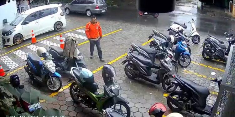 Apes! Belum Sebulan Kerja, Karyawan Restoran Cepat Saji di Bogor Kehilangan Motornya