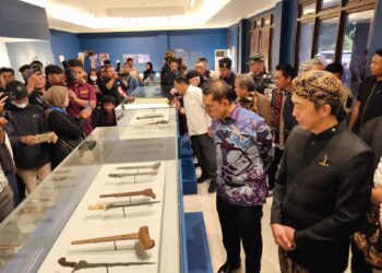Museum Pajajaran Tampilkan Koleksi Kujang dan Keris Sunda, Fadli Zon Ajak Lestarikan Budaya