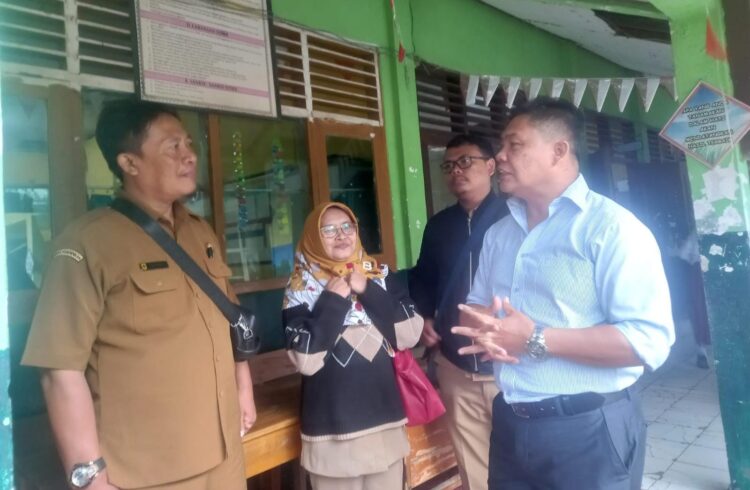 Ketua Komisi II DPRD Tinjau SDN Sasanawiyata 02, Desak Pemkab Bogor Segera Bangun Sekolah Baru