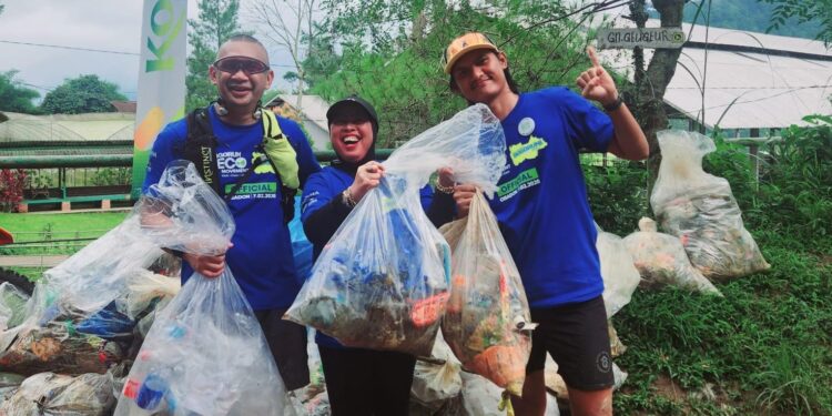 Bersih-bersih Lingkungan, PELANGI Kabupaten Bogor Dukung Bogorun Eco Movement