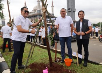 Komisi I DPRD Kabupaten Bogor Dukung Gerakan 1.000 Pohon di Kawasan Gelora Pakansari