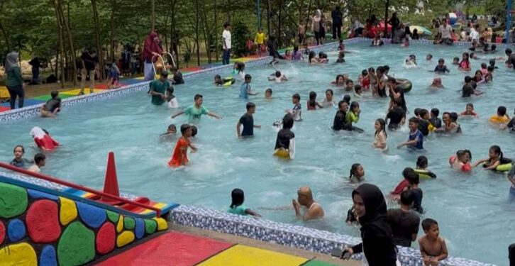 Goa Lalay Diserbu Ribuan Pengunjung saat Libur Lebaran, Didominasi Wisatawan Jabodetabek hingga Luar Jabar