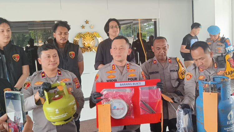 Negara Rugi Rp13,2 Miliar Perbulan! Polisi Bongkar Jaringan Pengoplos Gas Subsidi di Bogor, 3 Pelaku Diamankan