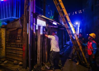 Sidak ke Kawasan Alun-alun Kota Bogor, Dedie Rachim Murka Temukan Aliran Listrik Ilegal ke PKL hingga Botol Miras