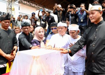 Wakil Ketua DPRD Bogor Apresiasi Kirab Binokasih Sanghyang Pake di Cisarua