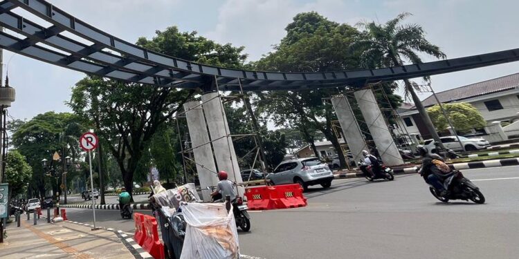 Hampir Rampung, JPO Tegar Beriman Siap Dipakai saat HJB ke-544