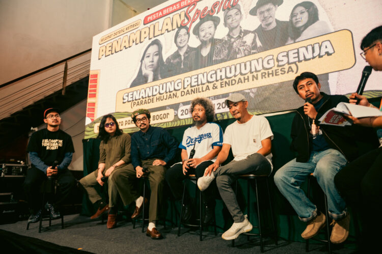 Konferensi pers Pesta Bebas Berselancar (PBB) 2026 di Konco Lawas Hitz, Bogor, resmi mengumumkan line up dan konsep festival bertema ‘Selamat Datang Kembali’ yang akan digelar 20–21 Juni 2026 di Gelora Pakansari.