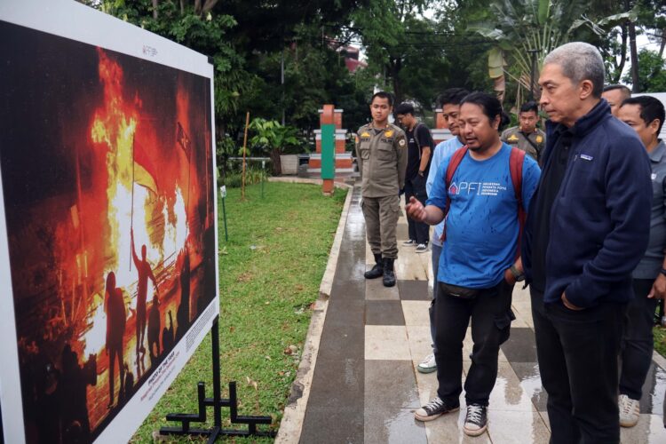 Dedie Rachim Terpukau Lihat Pameran Foto APFI 2026 di Cibinong: Satu Foto Sejuta Cerita