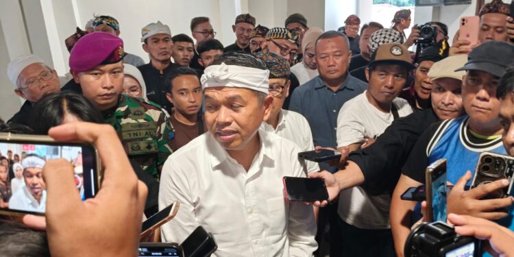 KDM Sebut Jalan Batutulis Longsor karena Salah Tata Ruang, Singgung Kawasan Hijau