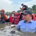 Rudy Susmanto Turun Langsung Bersihkan Situ Citatah, 200 Kg Ikan Sapu-sapu Berhasil Ditangkap