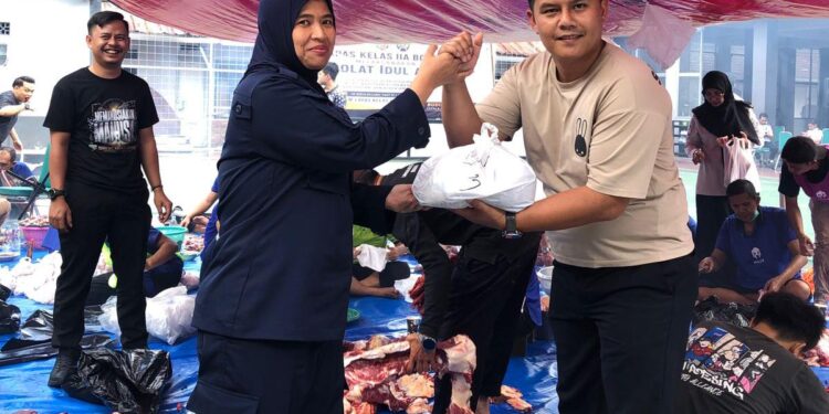 Suasana Idul Adha di Lapas Paledang Bogor, Warga Binaan Ikut Salat hingga Pesta Daging Kurban