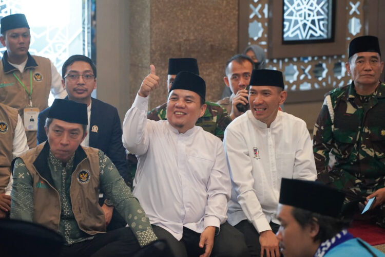 Lepas Jamaah Haji, Ketua DPRD Kota Bogor Titip Doa untuk Kesejahteraan Warga