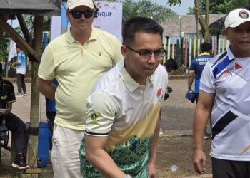 Ketua KONI Kabupaten Bogor Mendadak jadi Atlet Petanque, Kang Atep Akui Olahraga Ini Bikin Ketagihan