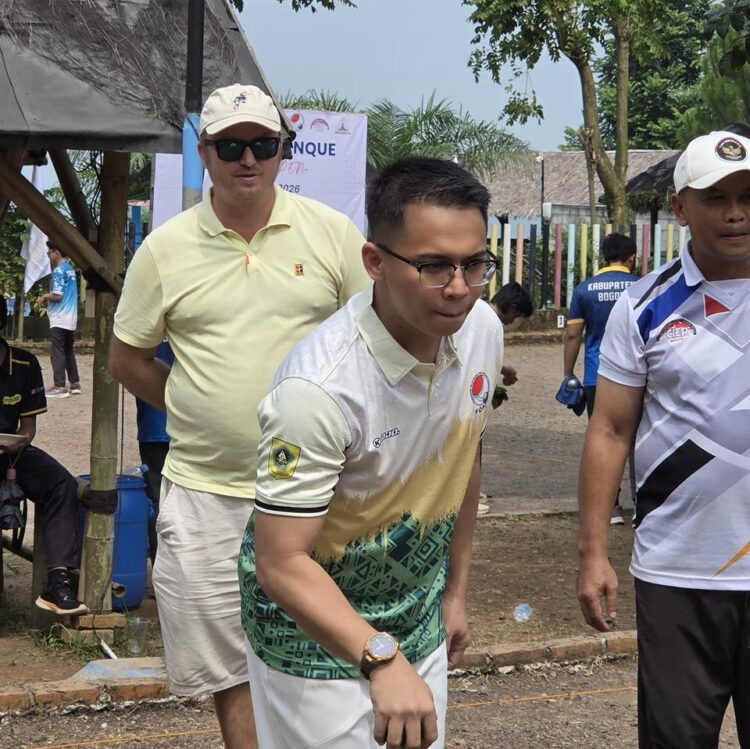 Ketua KONI Kabupaten Bogor Mendadak jadi Atlet Petanque, Kang Atep Akui Olahraga Ini Bikin Ketagihan