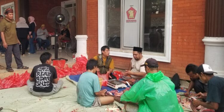 Gerindra Kabupaten Bogor Gelar Kurban Serentak di 6 Dapil, Total 14 Sapi Disembelih