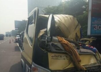 Sopir Mengantuk Picu Kecelakaan Dua Truk di Tol Jagorawi Bogor, Satu Orang Terluka