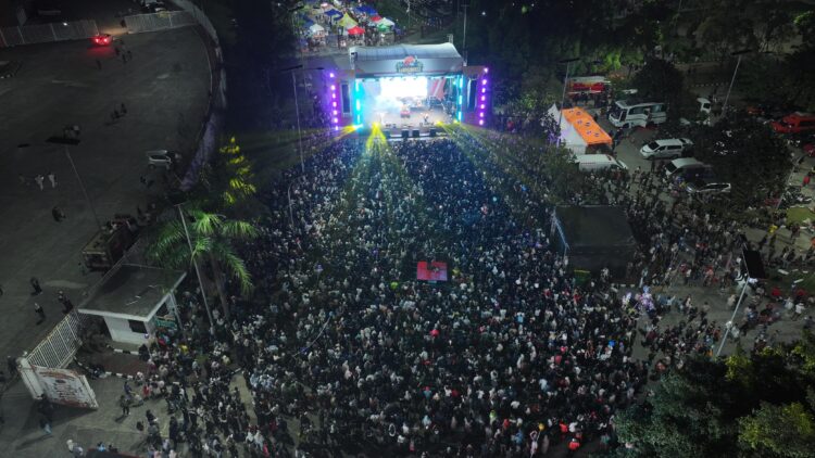 Malam Puncak Kabogorfest 2026 Pecah, 35 Ribu Warga Padati Stadion Gelora Pakansari