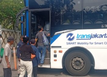 Warga Bogor Ikut Nikmati Tarif Transportasi Rp1 Perak ke Jakarta, Begini Cerita Mereka Bisa Hemat Ongkos