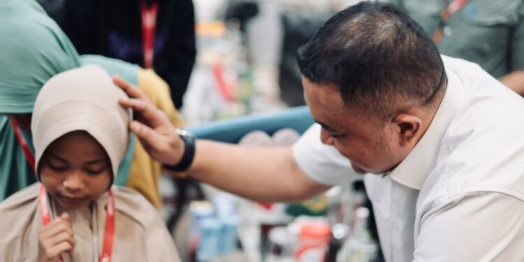 Kisah Haru Novi, Anak Kecil yang Bernyanyi di Jalan Demi Membantu Keluarga, Kini Dapat Perhatian Bupati Bogor
