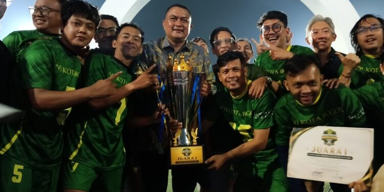Tim “Pangeran Biru” PWI Kota Bogor Sabet Juara Mini Soccer Bupati Bogor Cup 2026
