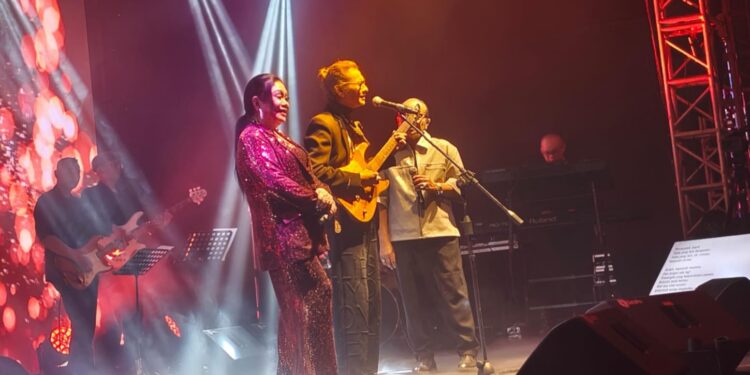 Ratusan Pecinta Jazz Padati Buitenjazz Bogor, Ermy Kullit dan Mus Mujiono Bawa Suasana Nostalgia Era 80-an