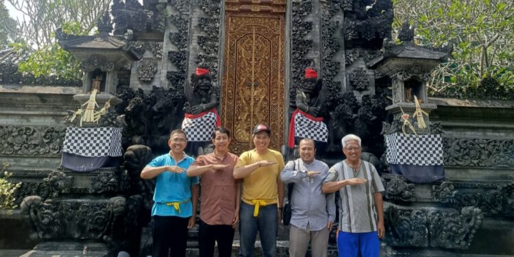 Perkuat Toleransi, Penyuluh Agama Islam Kunjungi Pengurus Pura Giri Kusuma Bogor, Ajak Generasi Muda jadi Pelopor Perdamaian