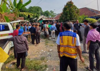Kronologi Petugas DPUPR Kota Bogor Tersengat Listrik hingga Meninggal saat Cabut Tiang Utilitas di Bogor Utara