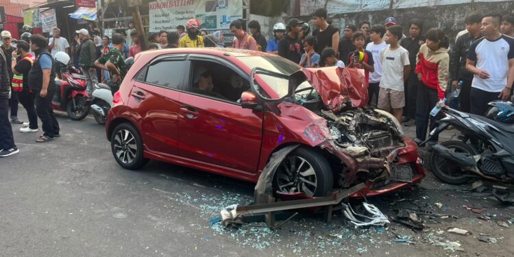 Detik-detik Kecelakaan Beruntun di Perlintasan Kereta Api Kebon Pedes Bogor, Berawal saat Kereta Akan Melintas