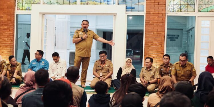 Pemkab Bogor Izinkan PKL Berjualan di Alun-Alun Tegar Beriman, Ini Syarat dan Jam Operasionalnya