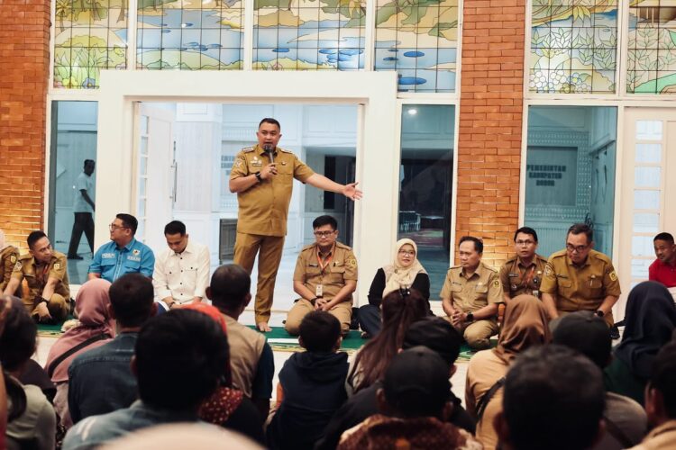Pemkab Bogor Izinkan PKL Berjualan di Alun-Alun Tegar Beriman, Ini Syarat dan Jam Operasionalnya