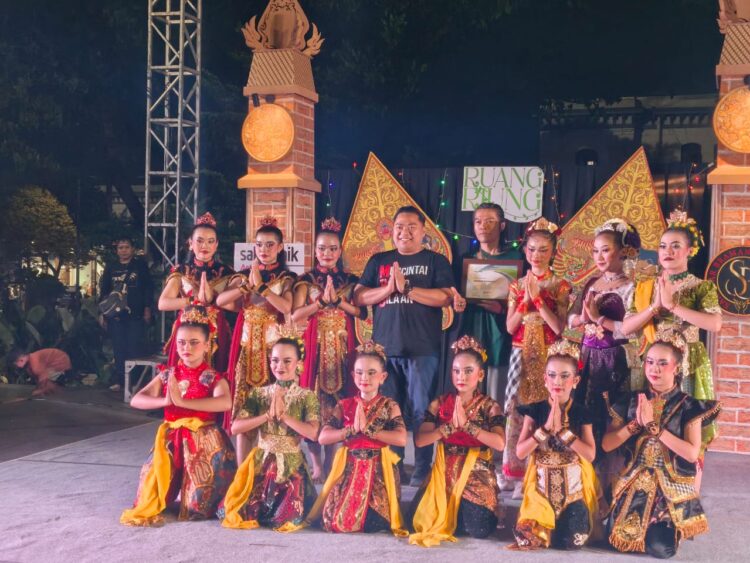 Ribuan Warga Padati Alun-alun Kota Bogor, Ruang Riung Edisi Kelima Makin Meriah